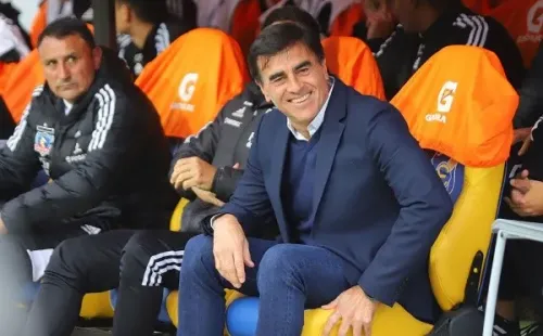 Gustavo Quinteros viajó a Concepción con Colo Colo para enfrentar al Betis de Manuel Pellegrini.