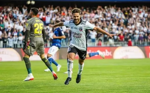 Así celebró Agustín Bouzat el segundo gol de Colo Colo ante el Betis. (Guille Salazar/RedGol).