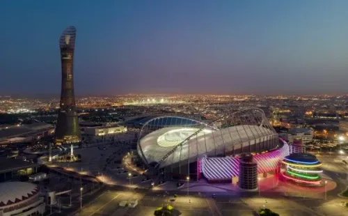 El Khalifa Stadium en Doha: Infantino defiende Qatar 2022 a un día del puntapié inicial del Mundial.