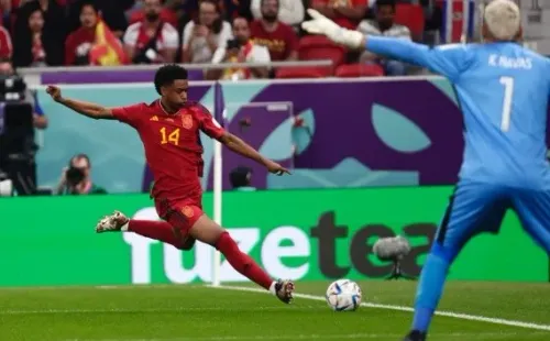 Costa Rica fue goleada en su estreno.