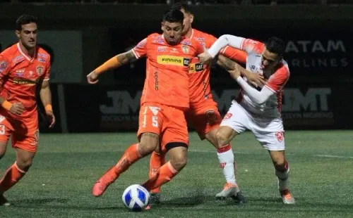 Cobreloa y Copiapó se pelean un cupo en Primera División. | Foto: Agencia Uno
