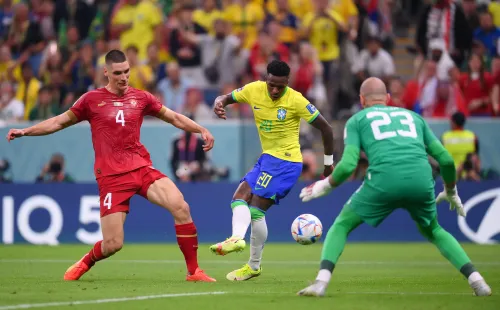 Vinícius Jr en Brasil vs Serbia