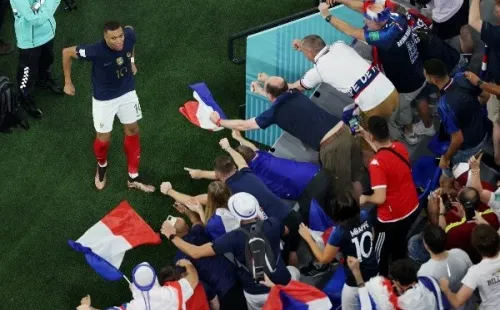 Mbappé se postula desde ya a goleador de Qatar 2022 con doblete contra Dinamarca.