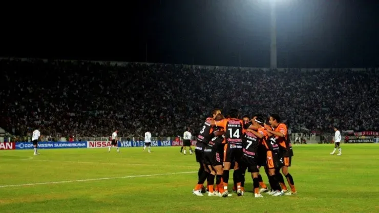 Pachuca ganó la Copa Sudamericana en 2006, tras derrotar a Colo Colo en el Estadio Nacional
