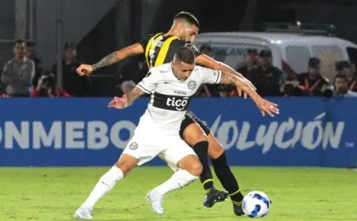 Derlis González milita en Olimpia actualmente y es difícil su arribo al fútbol chileno (Getty)