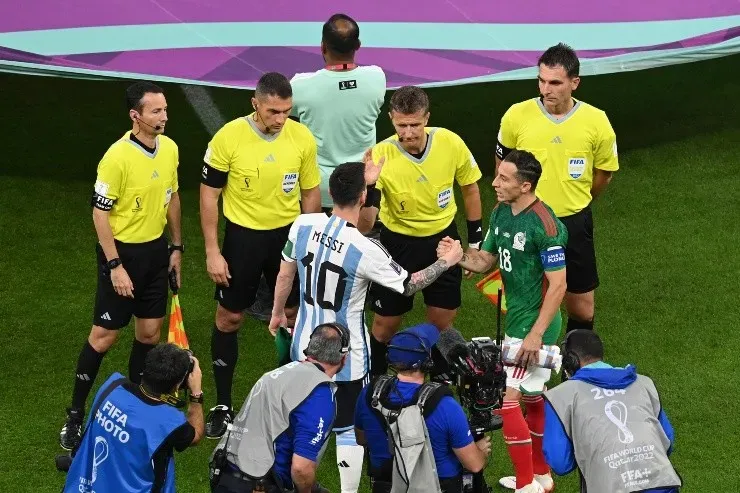 Lionel Messi y Andrés Guardado