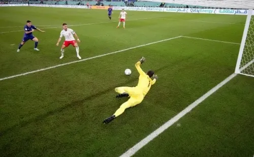 Wojciech Szczsesny no pudo llegar al colocado remate que sacó Alexis Mac Allister. (Getty Images 2022).