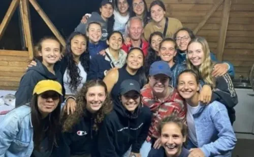 Radonich se despidió de sus dirigidas en la UC esta semana. (Instagram Consuelo Martin)