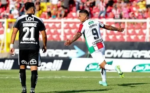 Andrés Vilches celebra el único gol que convirtió para Palestino en el Campeonato Nacional 2022. (Agencia Uno).