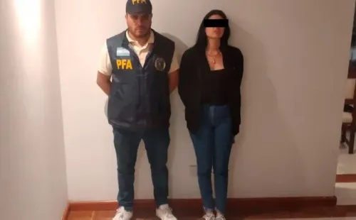 La detención de la brasileña. Foto: Infobae.