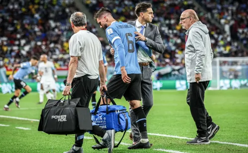 Diego Alonso perdió el piso con la eliminación en fase de grupos del Mundial Qatar. Foto: AUF.