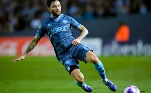 Mena fue titular en Racing en la última temporada.