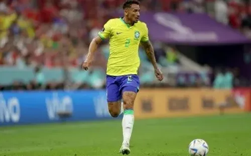 Danilo en acción en el Mundial de Qatar 2022. El lateral de la Juventus sólo suma 90′ jugados en Qatar 2022. (Getty Images).