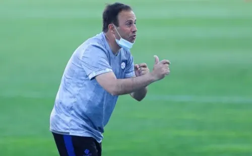 El entrenador rosarino suma una nueva experiencia en el fútbol chileno.
