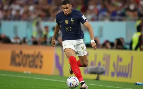 Kylian Mbappé de momento es el goleador de Qatar 2022 con cinco goles. | Foto: Getty Images.