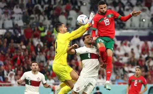 En-Nesyri le ganó el quién vive a Diogo Costa. (Getty Images 2022).
