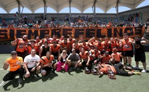 Felinos celebra la obtención de una nueva corona para sus vitrinas