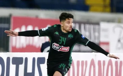 Sebastián Palacios, delantero de 30 años que figura en la lista de posibles refuerzos de Colo Colo. Juega en el Panathinaikos de Grecia.