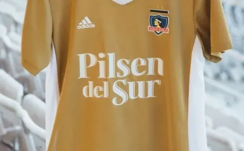 Tercera camiseta Colo Colo 2023