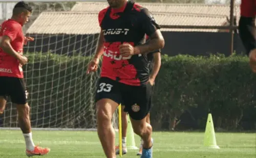 Gonzalo Espinoza en una de las prácticas de Unión San Felipe.