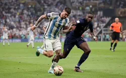 De Paul ganó con Argentina la final del Mundial, pero también el premio al más lindo del torneo. | Foto: Getty