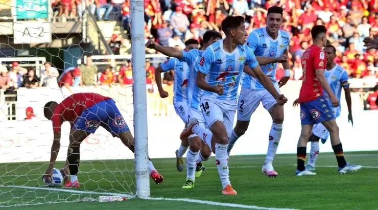 Magallanes visitará Colo Colo en una fecha muy especial para los hinchas de ambos equipos