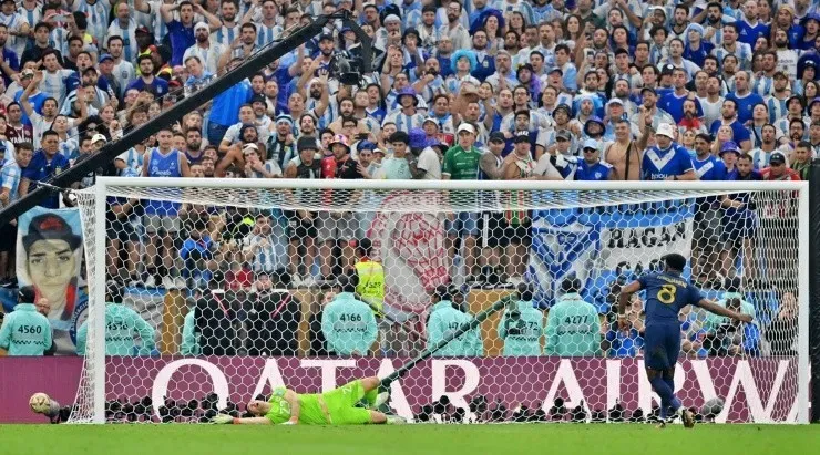 Emiliano Martínez ha estado en el blanco de las críticas después de la final del Mundial de Qatar 2022