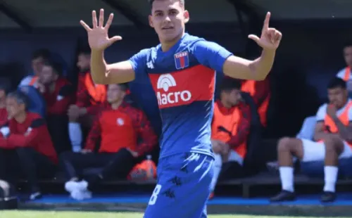 Blas Armoa anotó ocho goles para Tigre. Es uno de los nombres que aparece en la carpeta de posibles refuerzos de Colo Colo.
