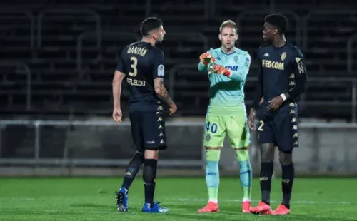 Guillermo Maripán y Benoit Badiashile en un duelo del AS Mónaco francés. Jugaron 66 veces juntos. (Getty Images)