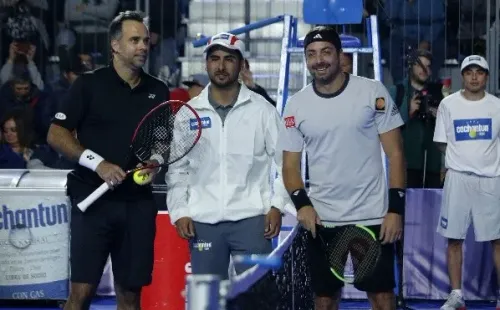 Fernando González jugó en 2018 la Copa Cachantún ante Nicolás Massú. | Foto: Agencia Uno