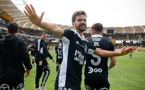 Agustín Bouzat celebra el gol que le anotó a Coquimbo en el norte (Agencia Uno)