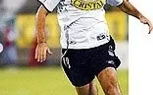 Más falencias que virtudes tuvo el paso de Germán Real en Colo Colo durante los primeros años de la década del 2000.