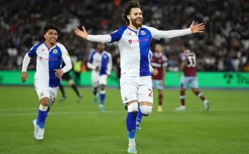 Ben con la camiseta del Blackburn