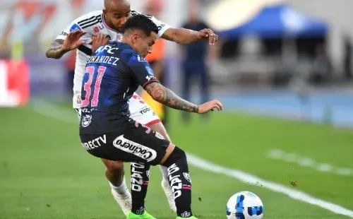 Matías Fernández en acción por Independiente del Valle en la final de la Copa Sudamericana ante Sao Paulo. (Getty Images).