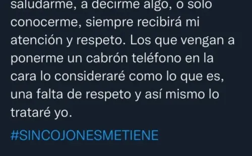 Explican por qué Bad Bunny lanzó el teléfono de una fan al agua.(Foto: Twitter)