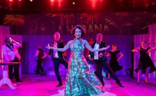 Gloria Estefan impactada por cantante chilena en Broadway.(Foto: Instagram)