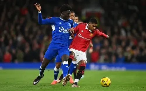 Un intenso duelo protagonizaron Manchester United y Everton en Old Trafford. | Foto: Getty