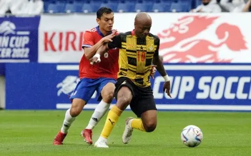 Nayel Mehssatou seguirá vistiendo la camiseta de Chile, pero por ahora no piensa en venir a jugar a algún club en nuestro país. Foto: Comunicaciones La Roja.