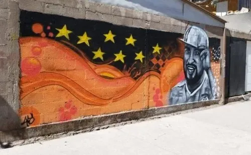 El mural que los hinchas de Cobreloa le dedicaron a Maturana. | Foto: Freddy Puebla.