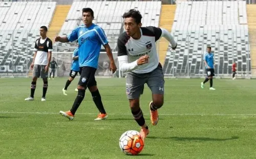 El peruano Christofer Gonzáles se dio el gusto de anotarle un gol a Magallanes. | Foto: Colo Colo.