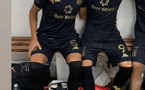 La dedicatoria de Tomás Avilés para Lautaro Ronchi, el delantero juvenil de Racing Club que recibió siete balazos en Rosario. (Captura).