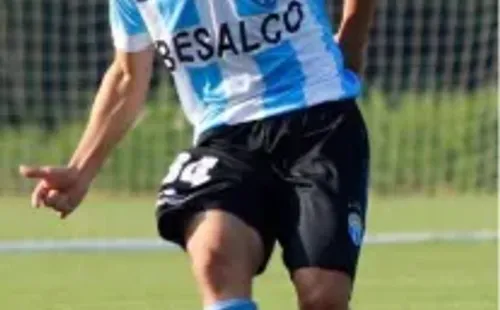 Cristián Zavala con la camiseta de Magallanes por el equipo Sub 19. (Manojito).