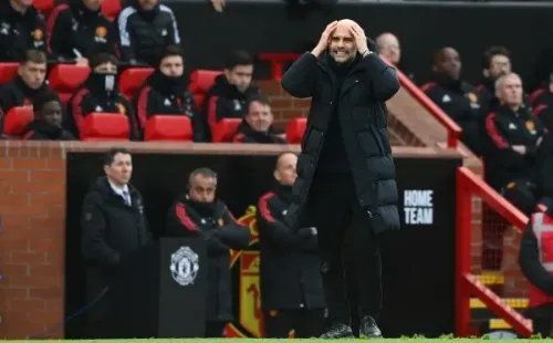 Pep Guardiola no lo pasó muy bien en Old Trafford. (Getty Images 2023).