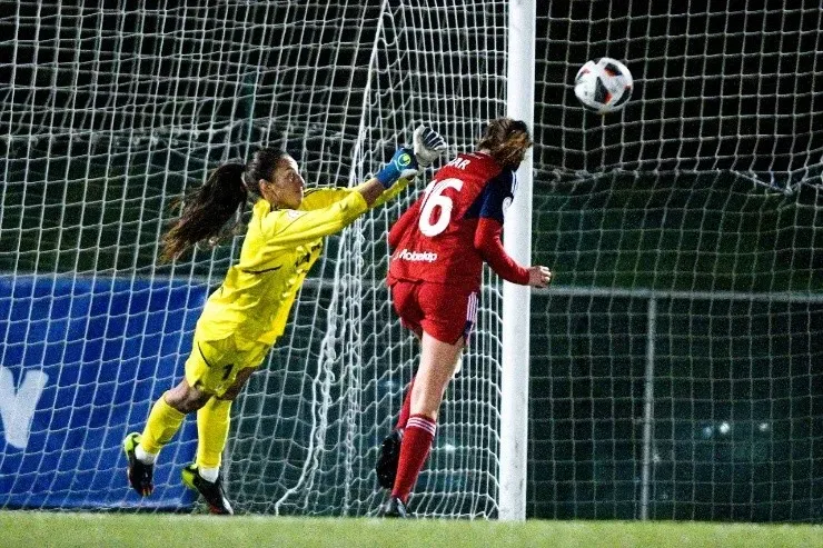 Antonia Canales se estrenó este domingo en su nuevo club. (Real Oviedo)