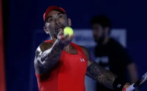 Chino Ríos jugó una exhibición ante el ecuatoriano Nicolás Lapentti el 21 de diciembre de 2018. | Foto: Agencia Uno