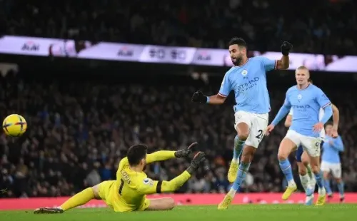Riyad Mahrez se mandó un doblete para la remontada del City. | Foto: Getty Images.
