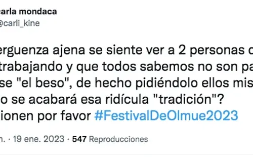 Critican beso entre animadores de Olmué 2023.(Foto: Twitter)