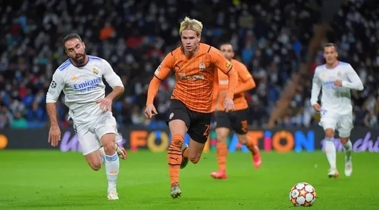 Chelsea pagó 100 millones de euros por Mijailo Mudryk