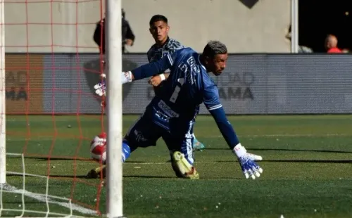 Thompson anota su primer gol como profesional (Agencia Uno)