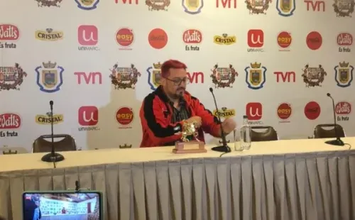 Álex Ortiz en conferencia post rutina. Foto: Constanza Carpio